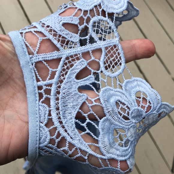 NWT- H&M baby blue  lacy  sleeve lightweight summer top - Picture 13 of 16